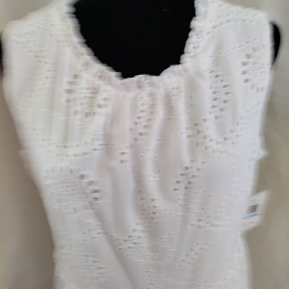 White Eyelet Sleeveless Casual/Business Casual Dress NWT. - Picture 2 of 7